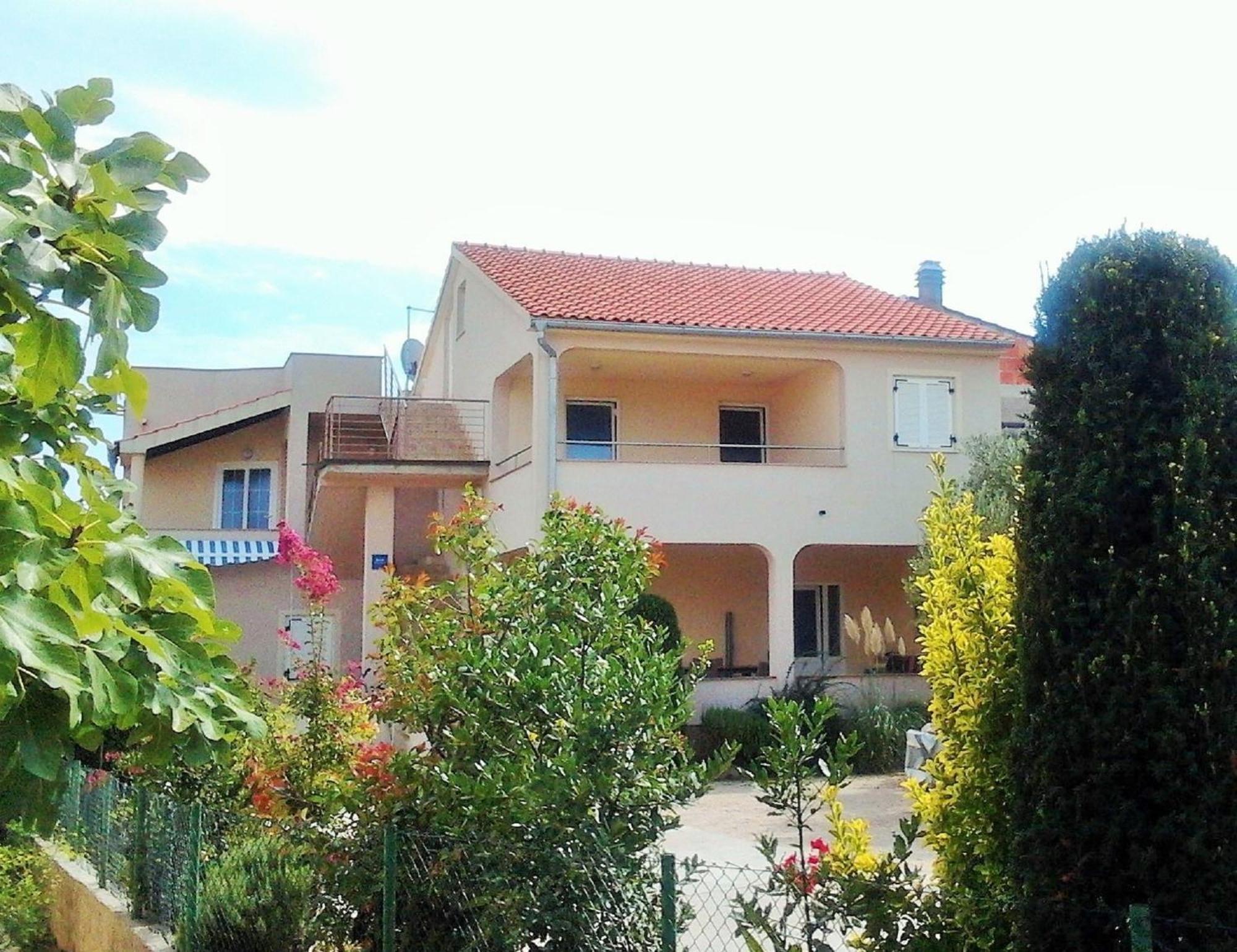 Apartments Jadranica Murter Exterior foto